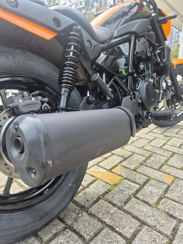 KAWASAKI ELIMINATOR 500 SE 2025 - Imagem 6