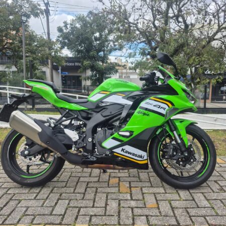 KAWASAKI NINJA ZX-4R 2025