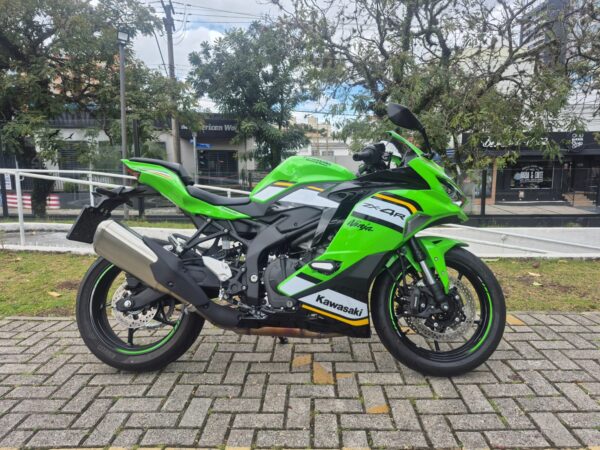 KAWASAKI NINJA ZX-4R 2025