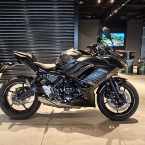 KAWASAKI NINJA 650 2025